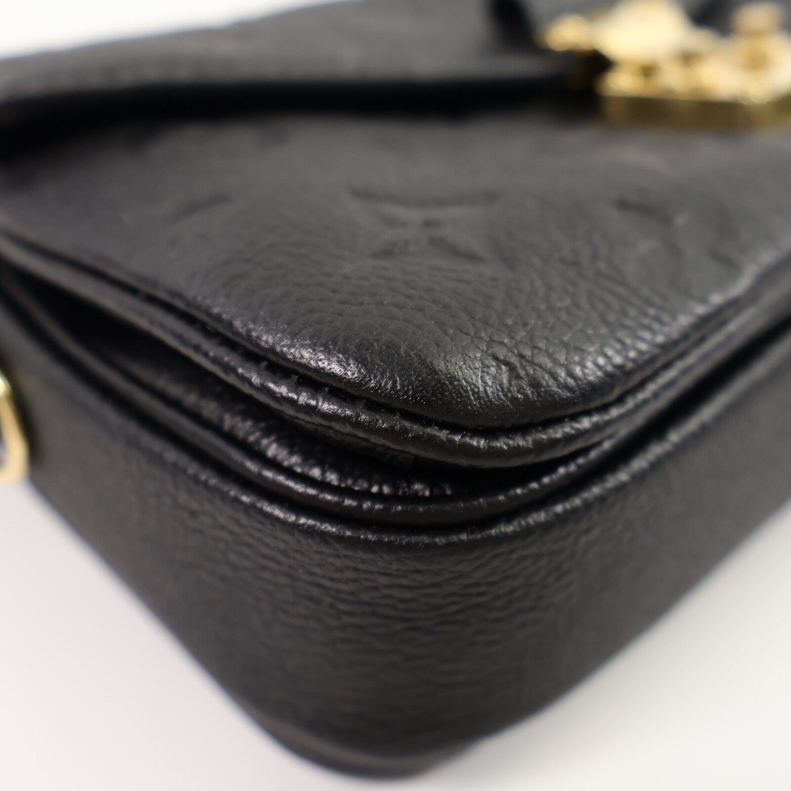 LOUIS VUITTON Pochette Metis M46595 2-Way Bag Calfskin 12