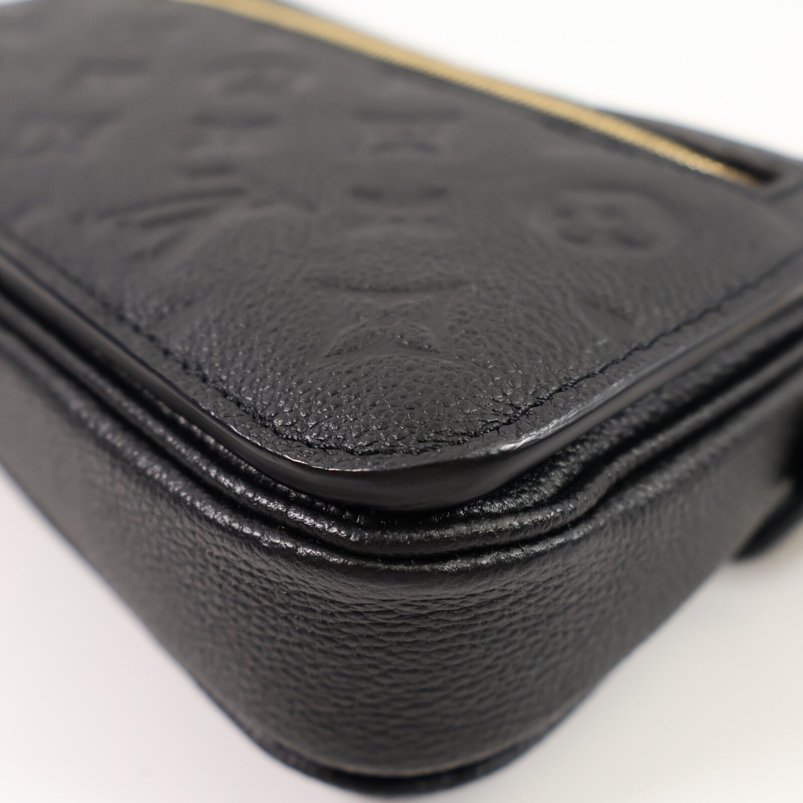 LOUIS VUITTON Pochette Metis M46595 2-Way Bag Calfskin 15