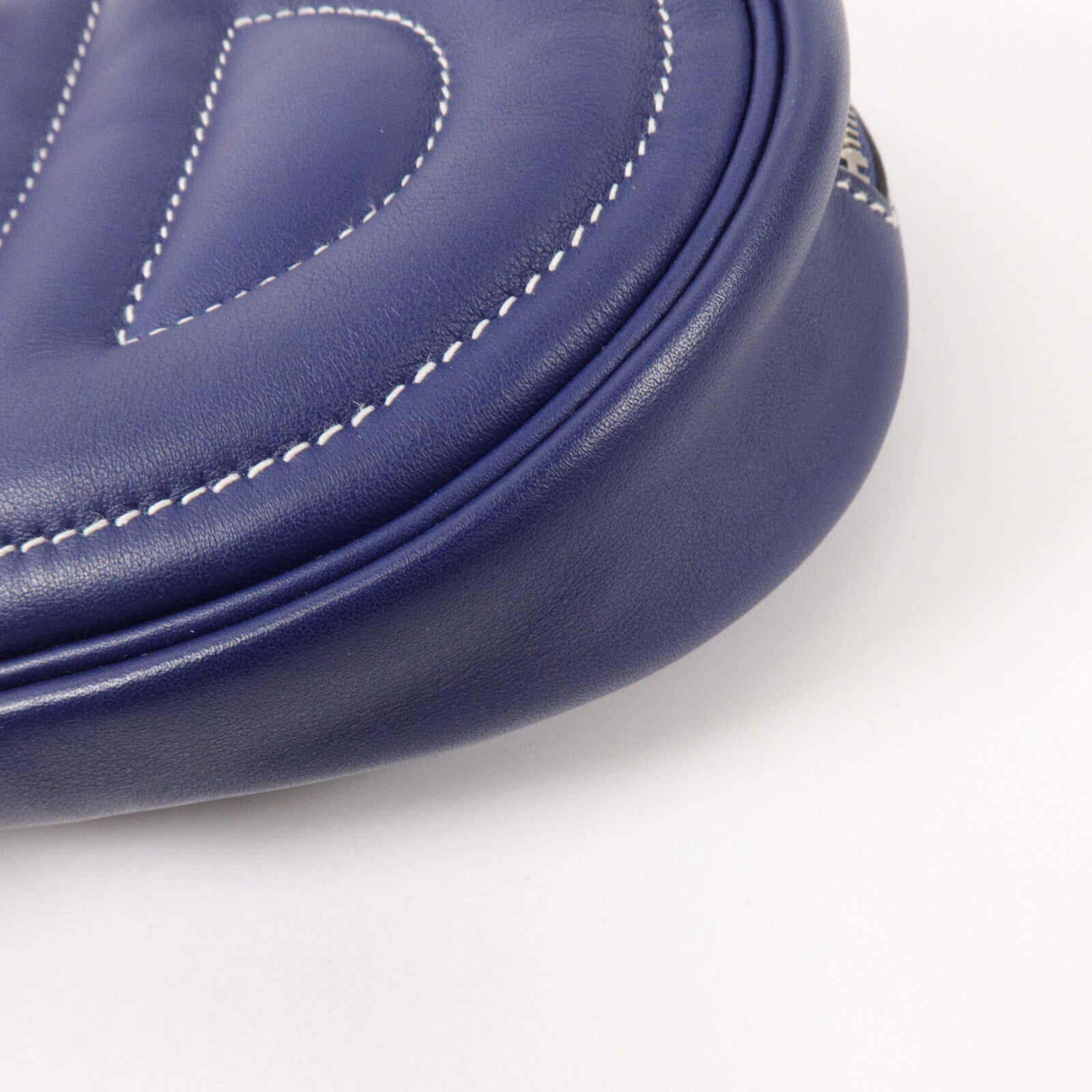 LOUIS VUITTON Loop Belt Bag Calfskin 12