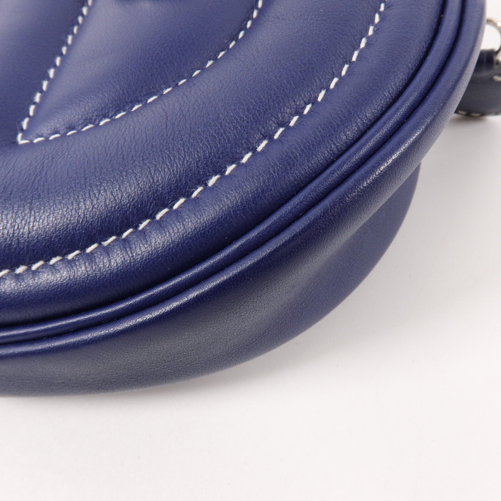 LOUIS VUITTON Loop Belt Bag Calfskin 14