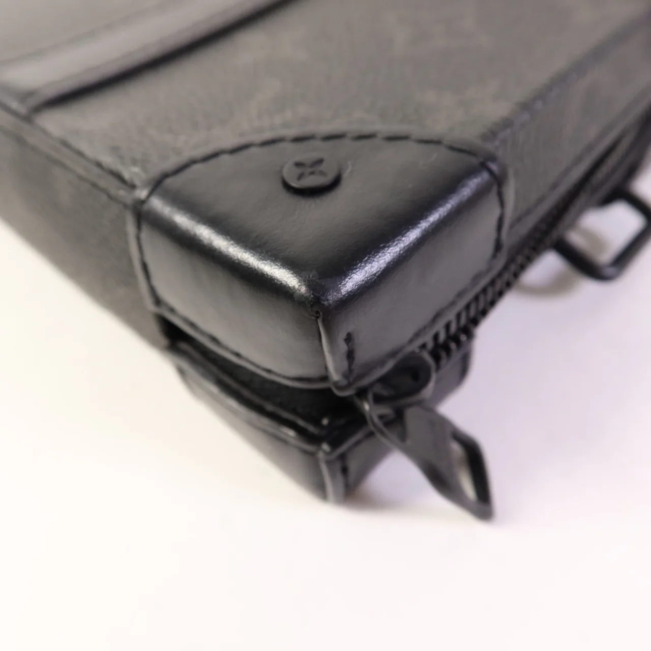 LOUIS VUITTON Soft Trunk M69838 肩背包 塗層帆布 黑色 / Black 塗層帆布 中古品A - 縮圖 10