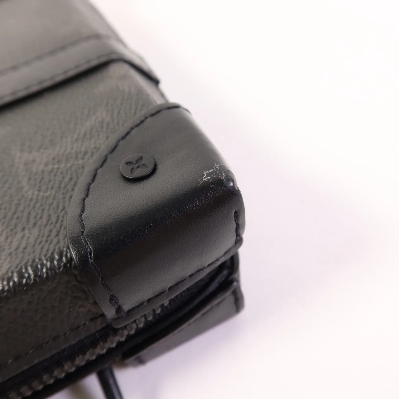 LOUIS VUITTON Soft Trunk M69838 肩背包 塗層帆布 黑色 / Black 塗層帆布 中古品A - 縮圖 14