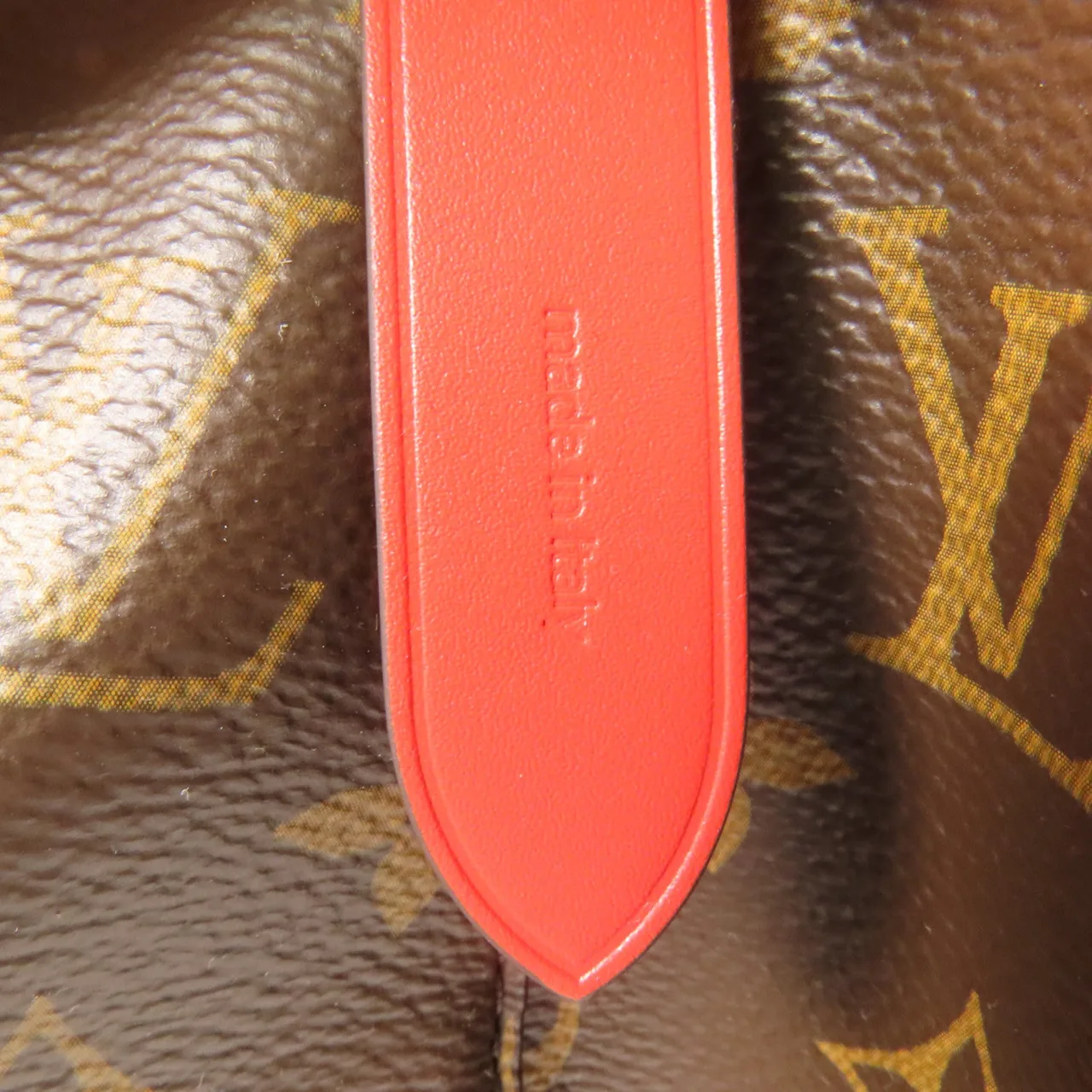 LOUIS VUITTON NeoNoe M44021 肩背包 塗層帆布 紅色 / Red 塗層帆布 中古品A - 縮圖 9