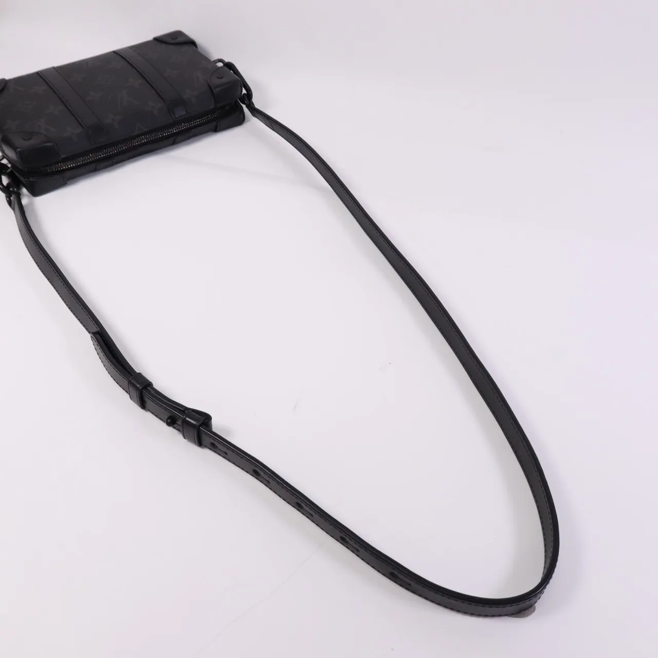 LOUIS VUITTON Soft Trunk M69838 Shoulder Bag Coated Canvas 黑色 / Black Coated Canvas Rank B - Thumbnail 9