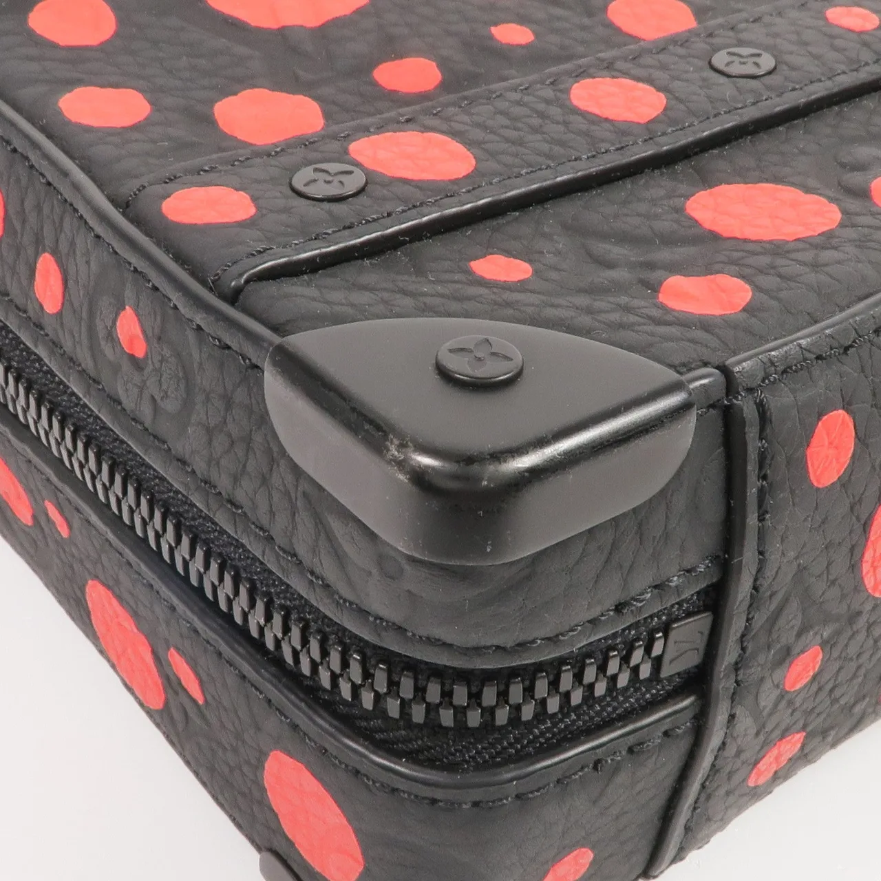 LOUIS VUITTON Soft Trunk M21677 2-Way Bag Calfskin 黑色 / 紅色 / Black/Red Calfskin Rank A - Thumbnail 10