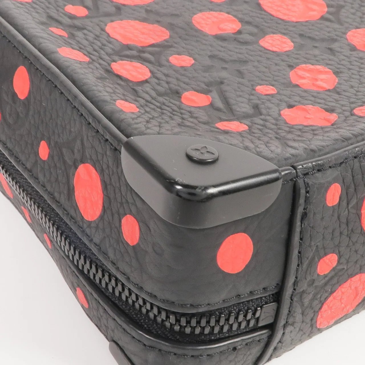 LOUIS VUITTON Soft Trunk M21677 2-Way Bag Calfskin 黑色 / 紅色 / Black/Red Calfskin Rank A - Thumbnail 12