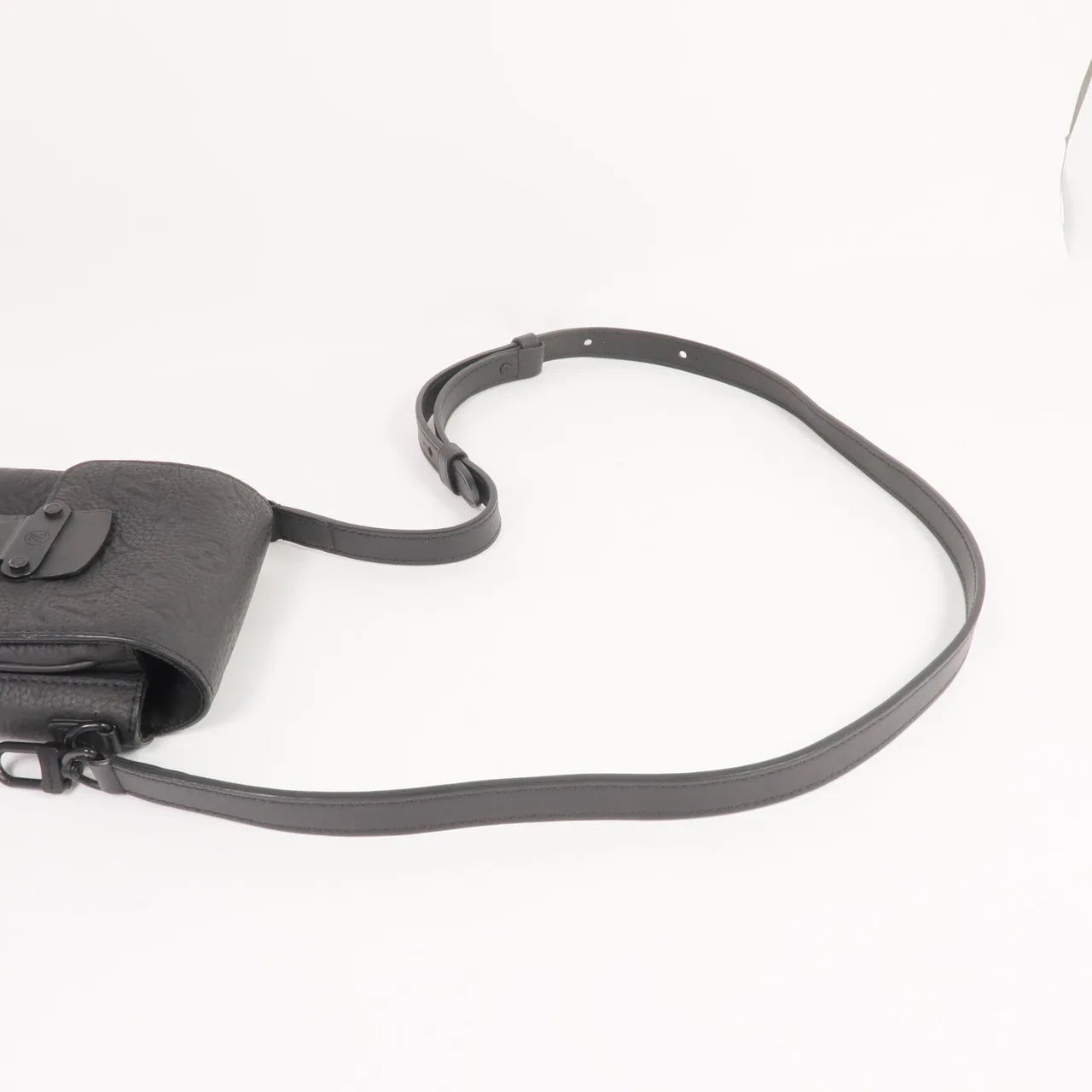 LOUIS VUITTON S-Lock M81524 肩背包 牛皮 黑色 / Black 牛皮 中古品A - 縮圖 8