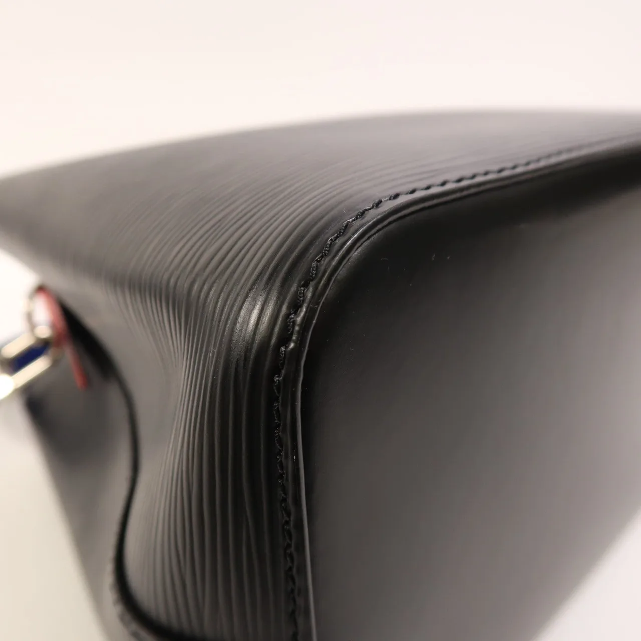 LOUIS VUITTON NeoNoe M52853 2-Way Bag Calfskin 黑色 / 紅色 / Black Calfskin Rank A - Thumbnail 14