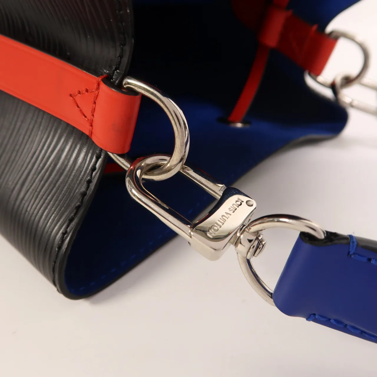 LOUIS VUITTON NeoNoe M52853 2-Way Bag Calfskin 黑色 / 紅色 / Black Calfskin Rank A - Thumbnail 15