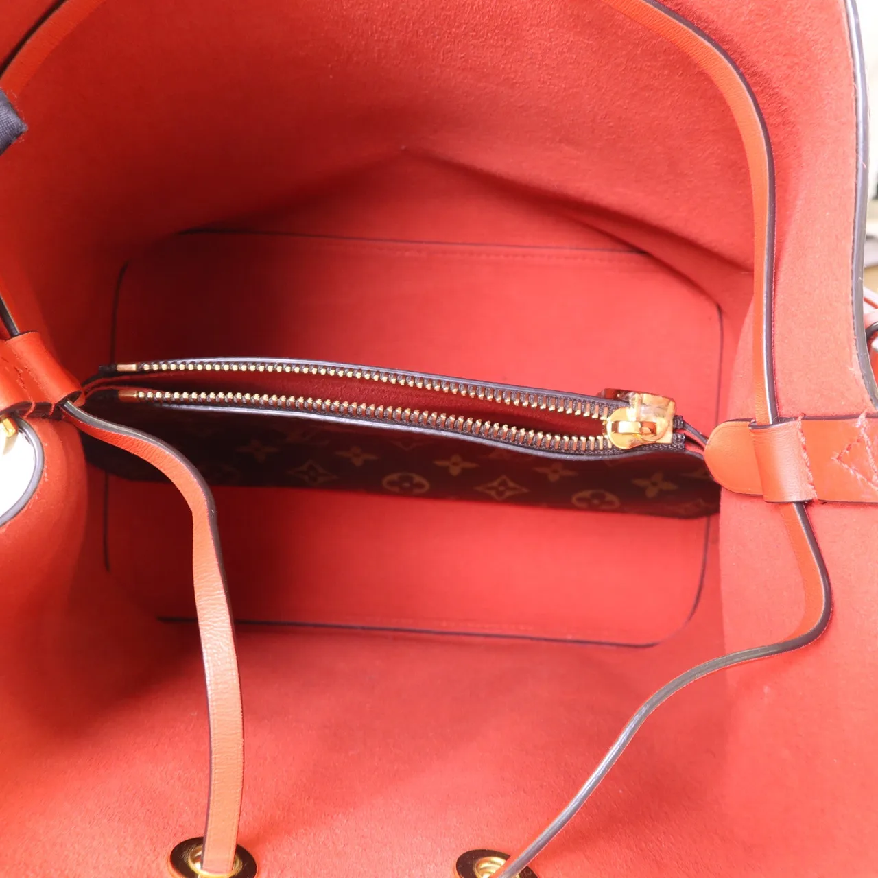 LOUIS VUITTON NeoNoe M44021 肩背包 塗層帆布 紅色 / 棕色 / Brown/Red 塗層帆布 中古品A - 縮圖 5