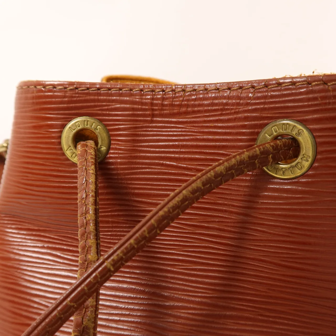 LOUIS VUITTON Noe M44103 Shoulder Bag Calfskin 棕色 / Brown Calfskin Rank C - Thumbnail 9