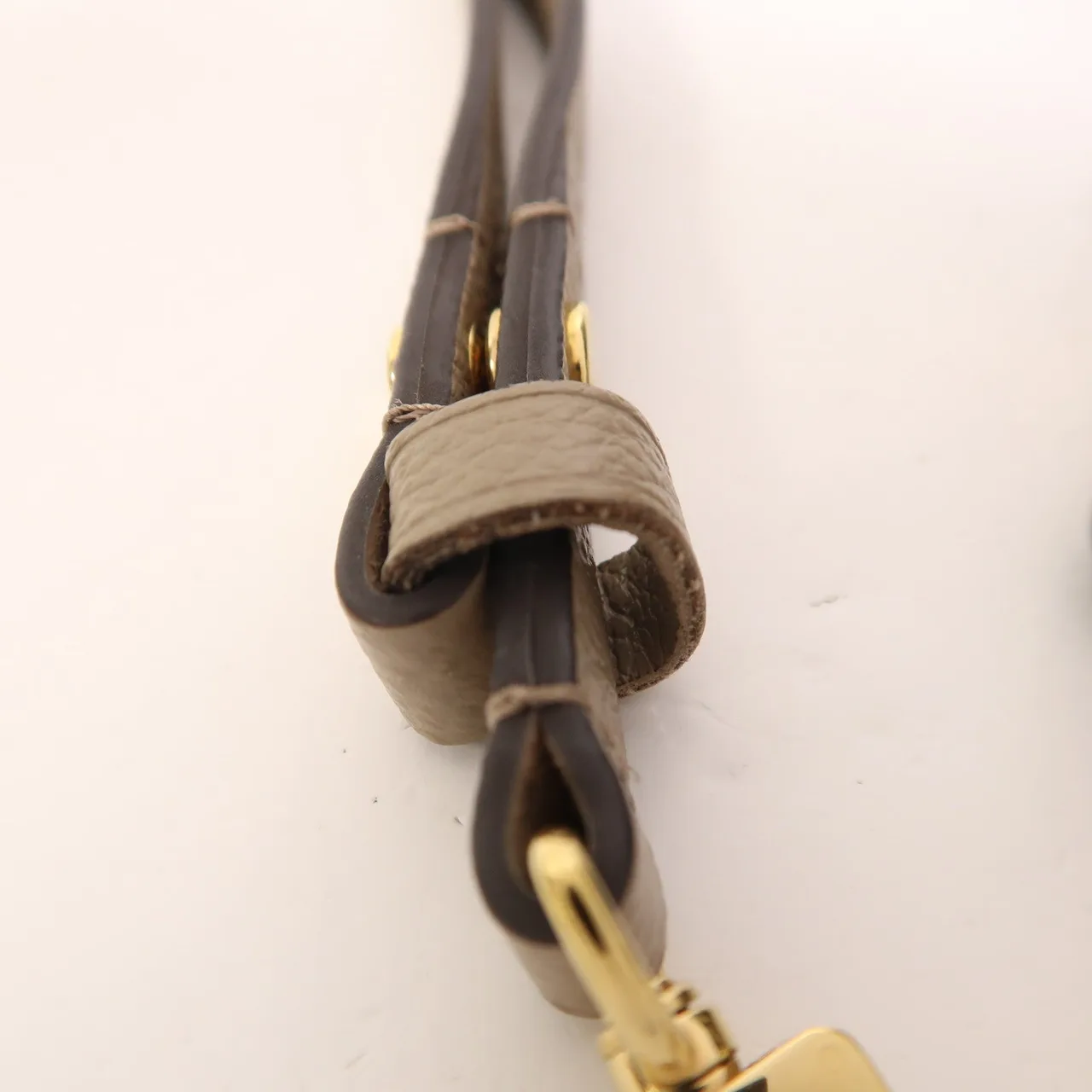 LOUIS VUITTON Easy Pouch M81862 Shoulder Bag Calfskin 米色 / Beige Calfskin Rank B - Thumbnail 17