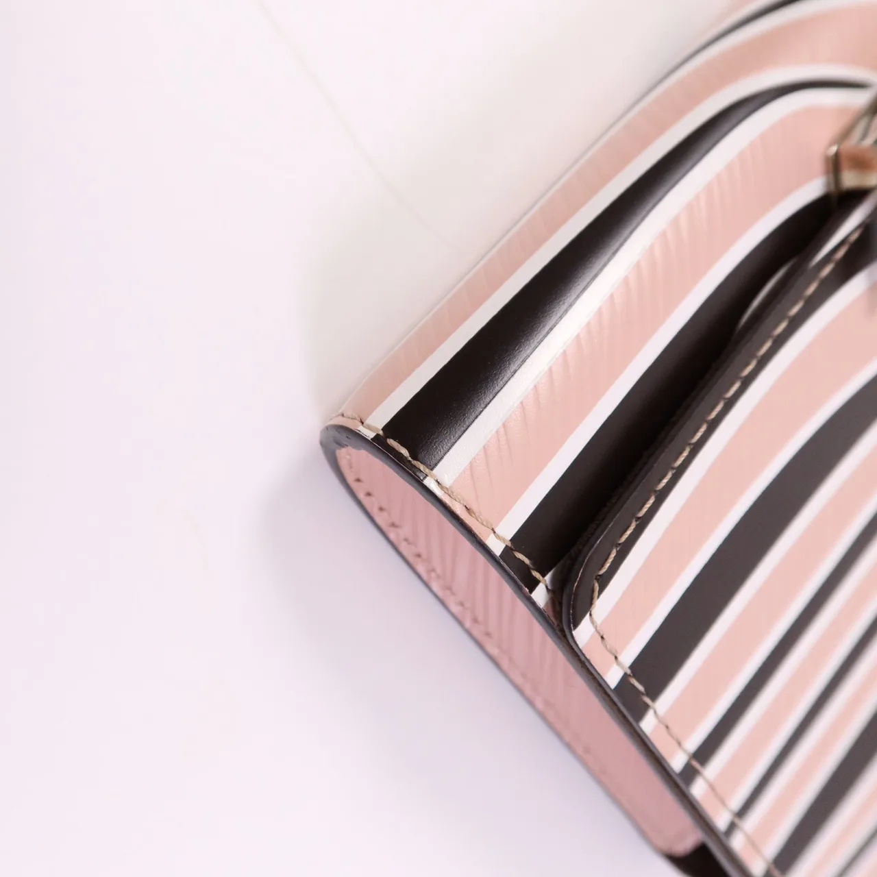 LOUIS VUITTON M52206 Shoulder Bag Calfskin 粉色 Calfskin Rank B - Thumbnail 5