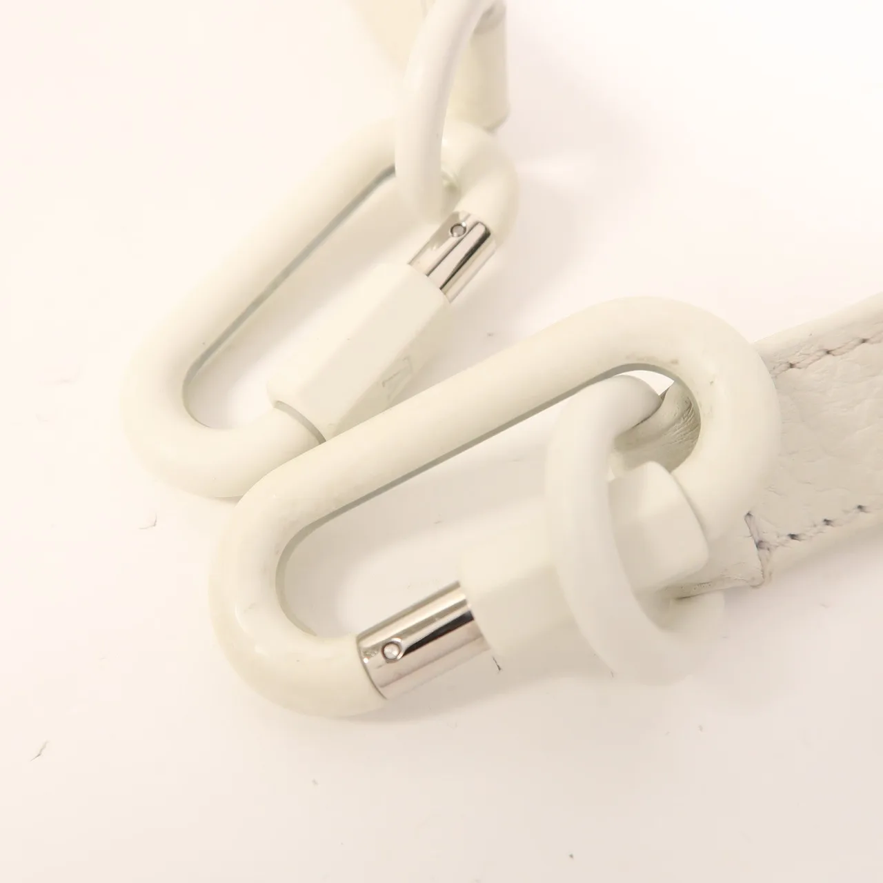 LOUIS VUITTON Soft Trunk M80146 Shoulder Bag Leather 白色 / White Leather Rank B - Thumbnail 15