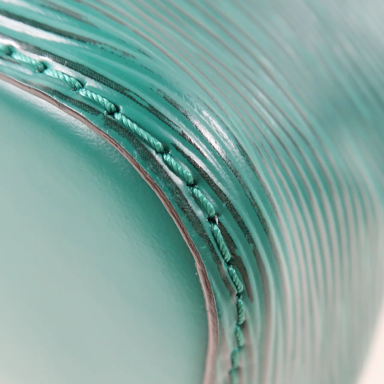 LOUIS VUITTON NeoNoe M53610 兩用包 牛皮 綠色 / 海軍藍 / Green/Blue 牛皮 中古品A - 縮圖 6