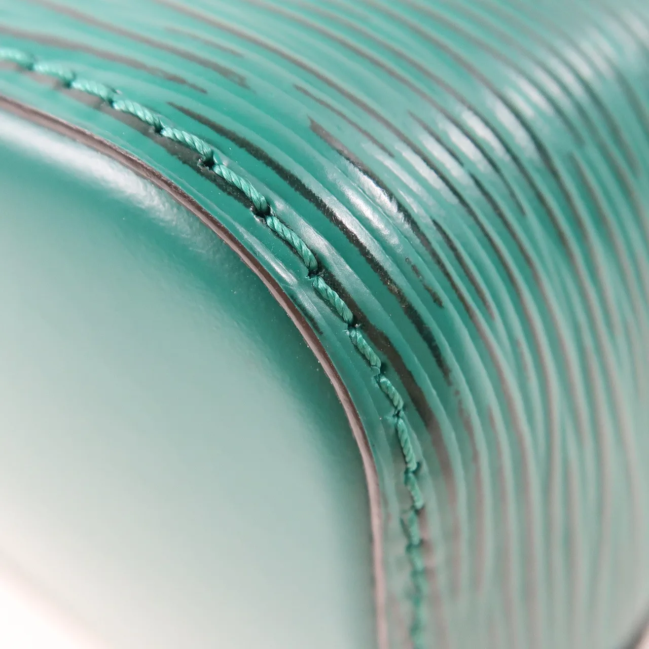 LOUIS VUITTON NeoNoe M53610 兩用包 牛皮 綠色 / 海軍藍 / Green/Blue 牛皮 中古品A - 縮圖 8