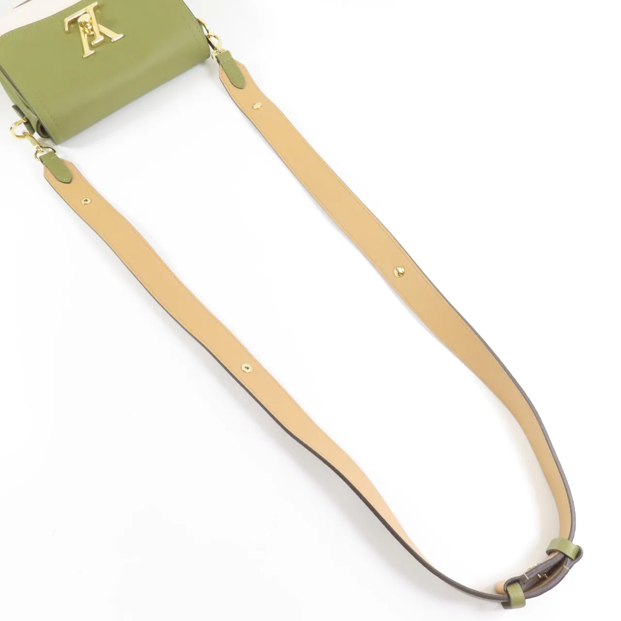 LOUIS VUITTON Lock Me M59731 兩用包 牛皮 綠色 / 白色 / Green/White 牛皮 新品同様 - 縮圖 9