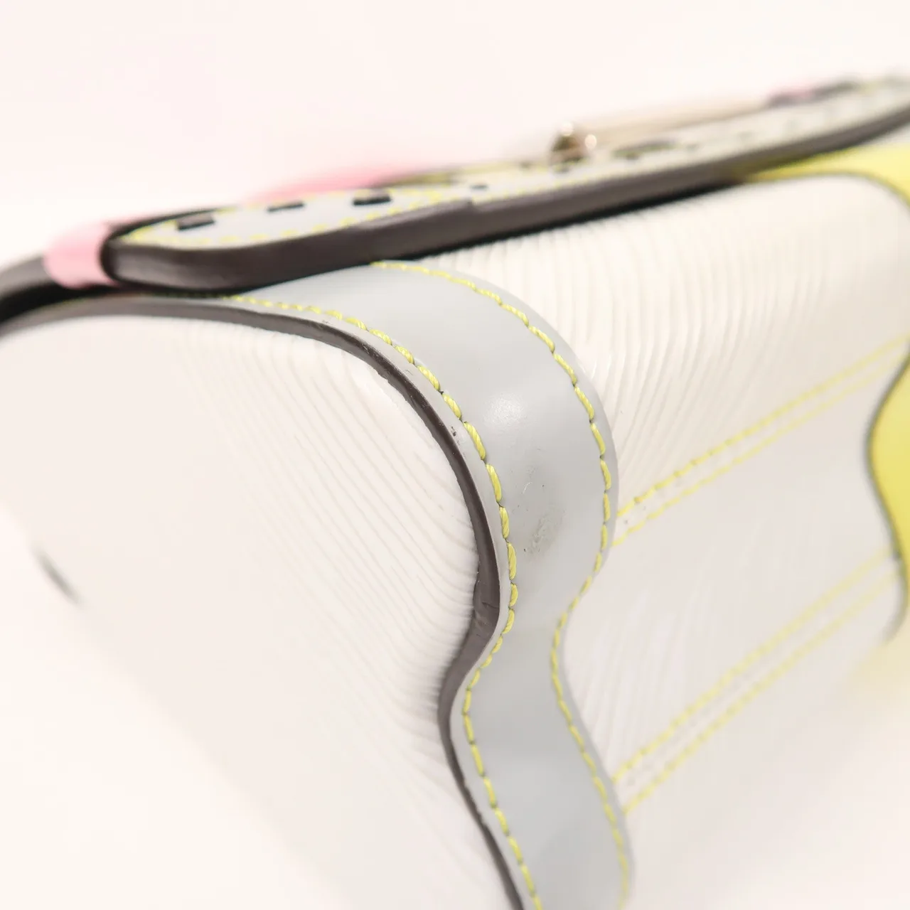 LOUIS VUITTON Twist M53717 肩背包 皮革 多種顏色 / white 皮革 中古品A - 縮圖 10