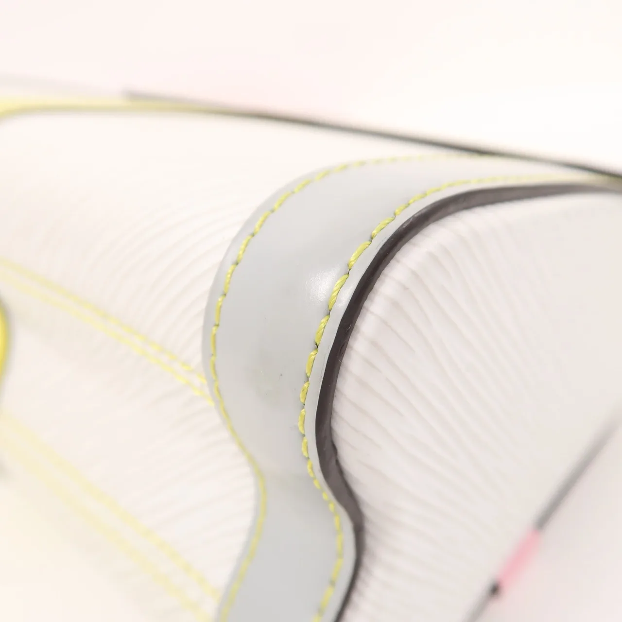 LOUIS VUITTON Twist M53717 肩背包 皮革 多種顏色 / white 皮革 中古品A - 縮圖 11