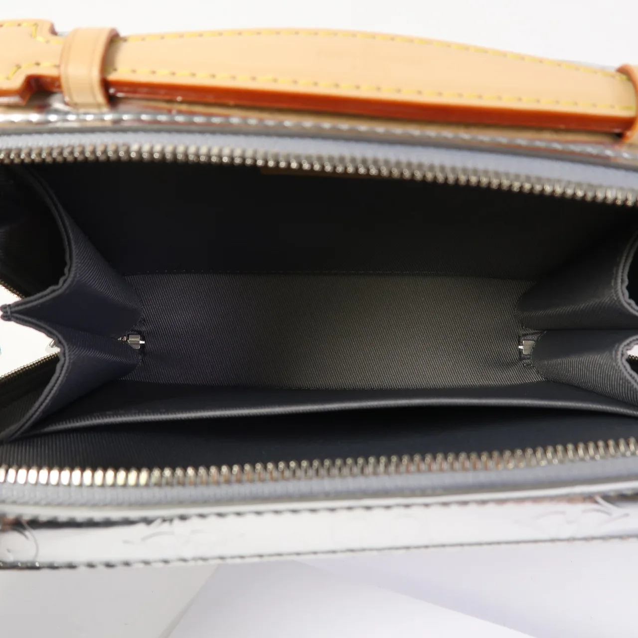 LOUIS VUITTON Soft Trunk M45885 兩用包 x PVC 銀色 / Silver x PVC 中古品A - 縮圖 5