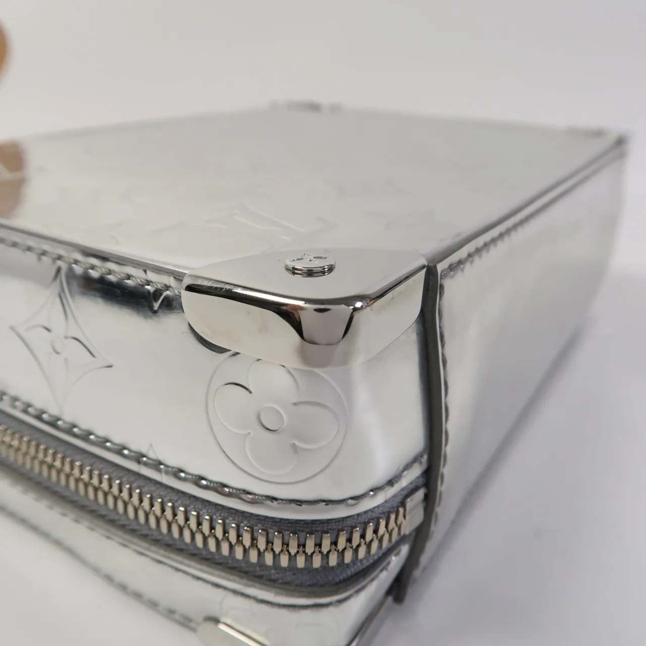 LOUIS VUITTON Soft Trunk M45885 兩用包 x PVC 銀色 / Silver x PVC 中古品A - 縮圖 12