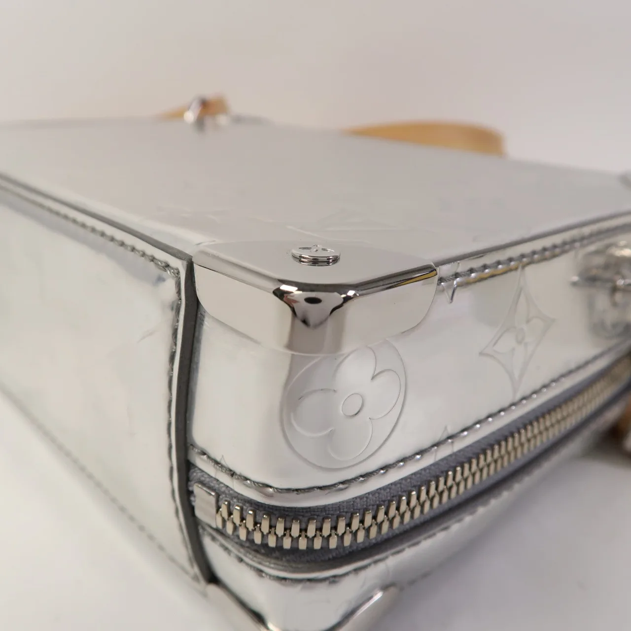 LOUIS VUITTON Soft Trunk M45885 兩用包 x PVC 銀色 / Silver x PVC 中古品A - 縮圖 13