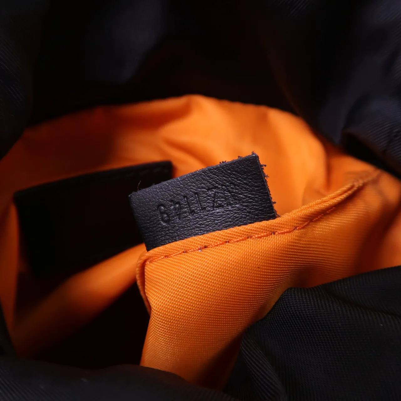 LOUIS VUITTON M44628 肩背包 牛皮 黑色 / Black 牛皮 中古品A - 縮圖 7