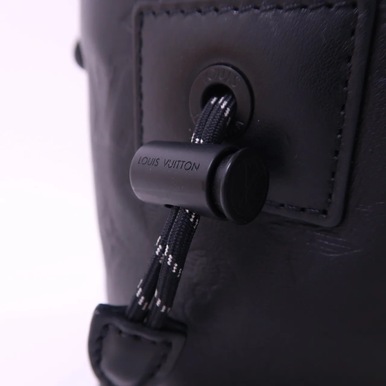 LOUIS VUITTON M44628 肩背包 牛皮 黑色 / Black 牛皮 中古品A - 縮圖 16