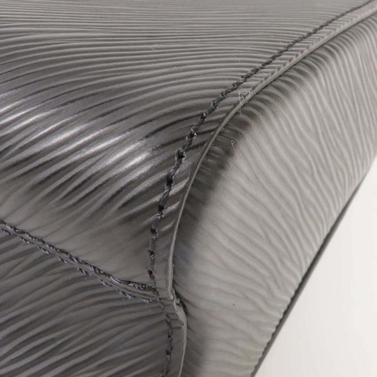 LOUIS VUITTON Twist M21110 Shoulder Bag Calfskin 黑色 Calfskin Rank B - Thumbnail 8