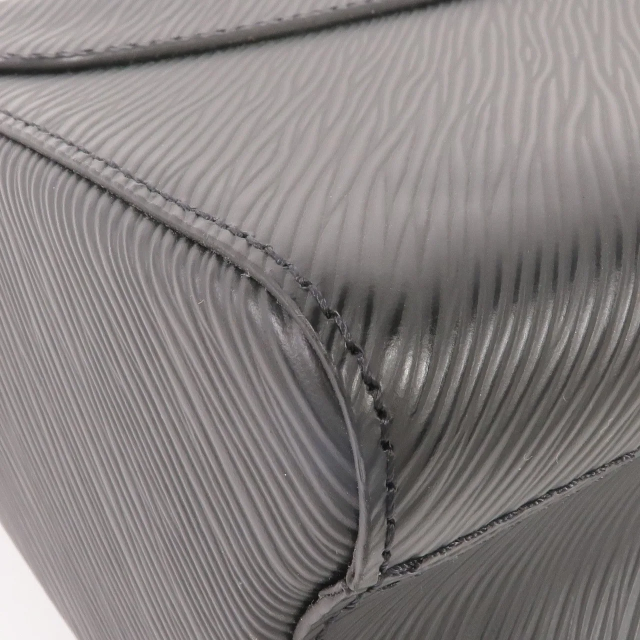 LOUIS VUITTON Twist M21110 Shoulder Bag Calfskin 黑色 Calfskin Rank B - Thumbnail 9