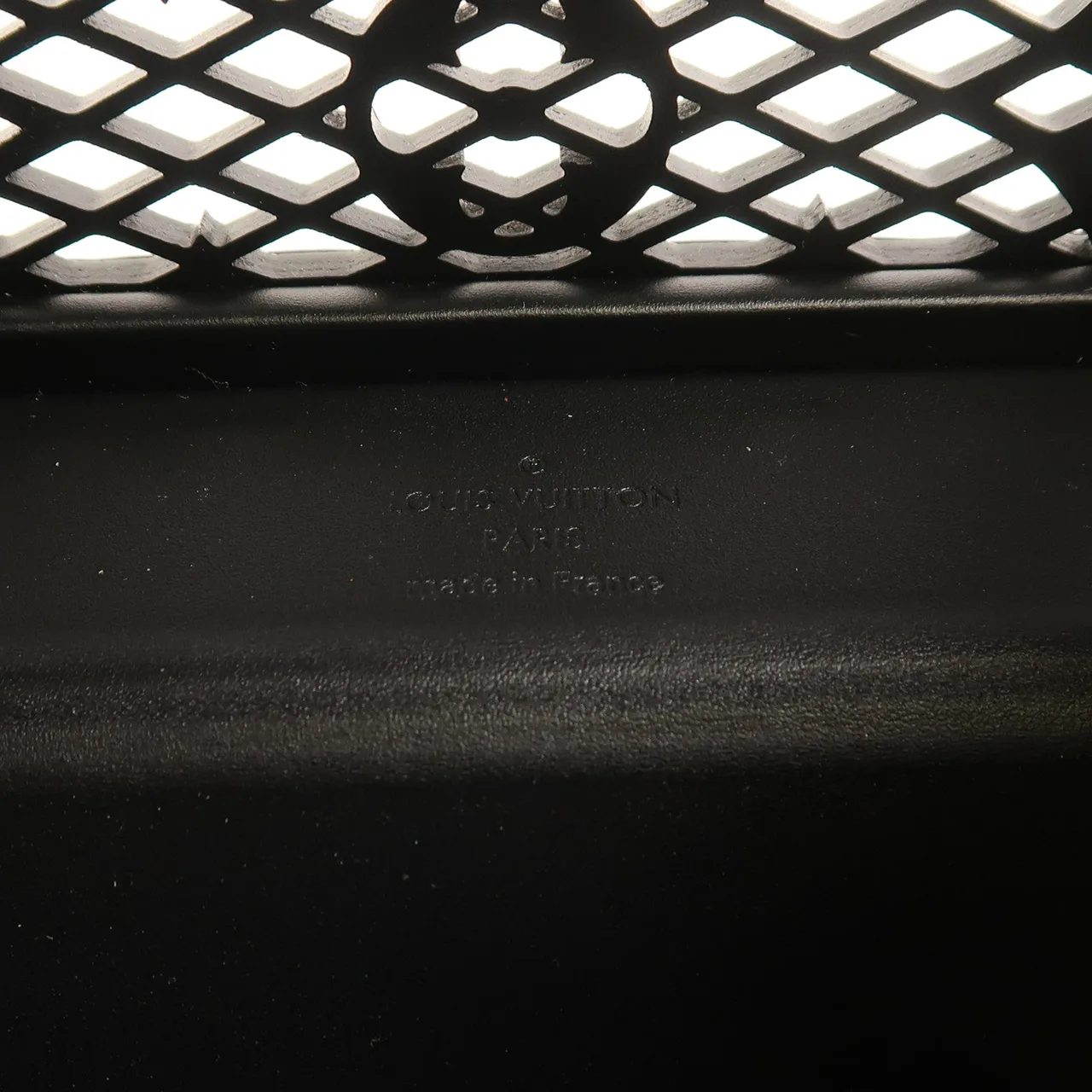 LOUIS VUITTON M20333 2-Way Bag Calfskin 黑色 / Black Calfskin Like New - Thumbnail 6