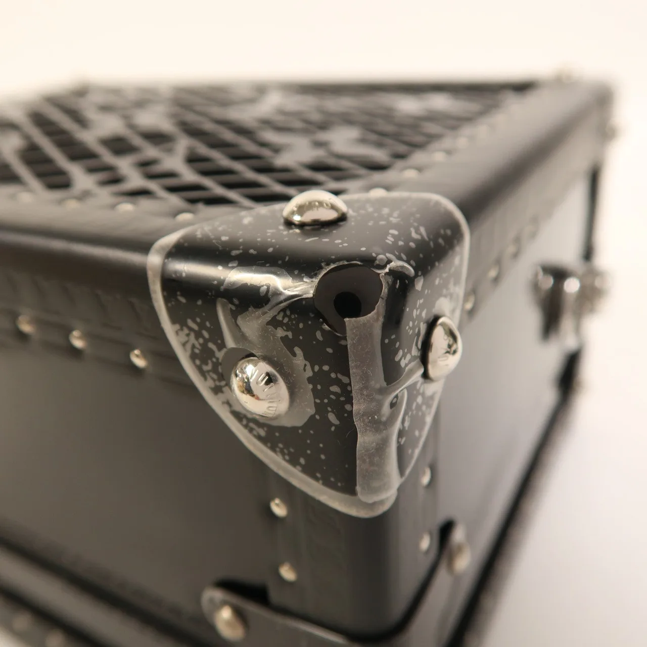 LOUIS VUITTON M20333 2-Way Bag Calfskin 黑色 / Black Calfskin Like New - Thumbnail 10