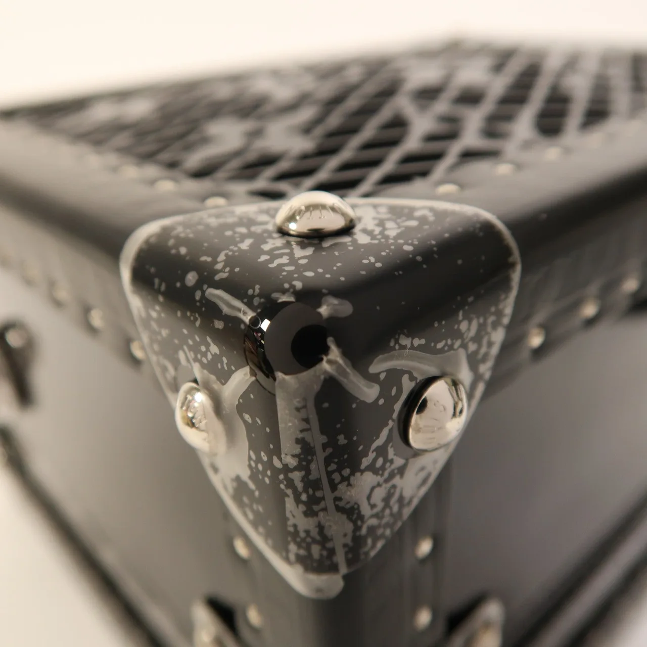 LOUIS VUITTON M20333 2-Way Bag Calfskin 黑色 / Black Calfskin Like New - Thumbnail 11