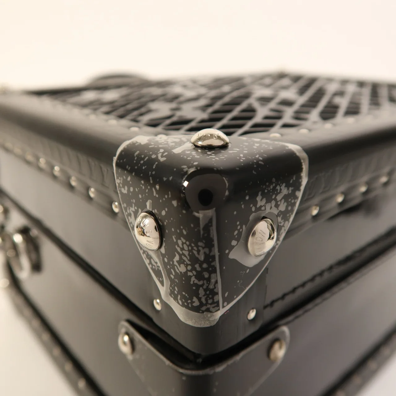 LOUIS VUITTON M20333 2-Way Bag Calfskin 黑色 / Black Calfskin Like New - Thumbnail 13