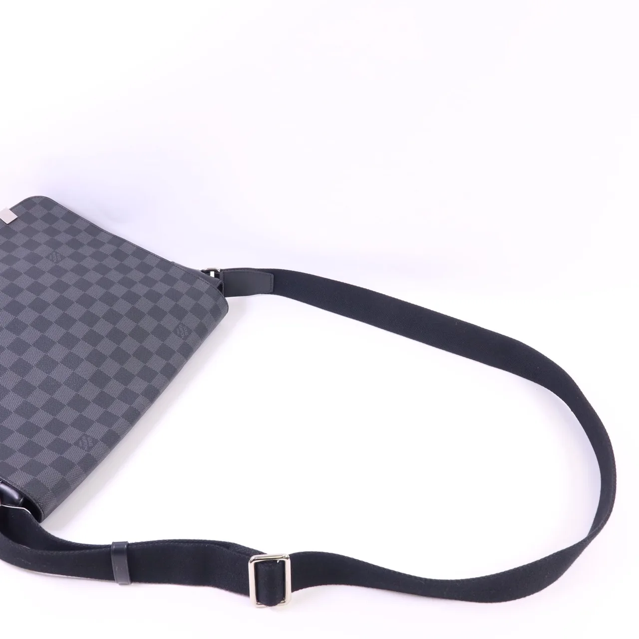 LOUIS VUITTON District N41029 肩背包 塗層帆布 黑色 / Black 塗層帆布 中古品A - 縮圖 5