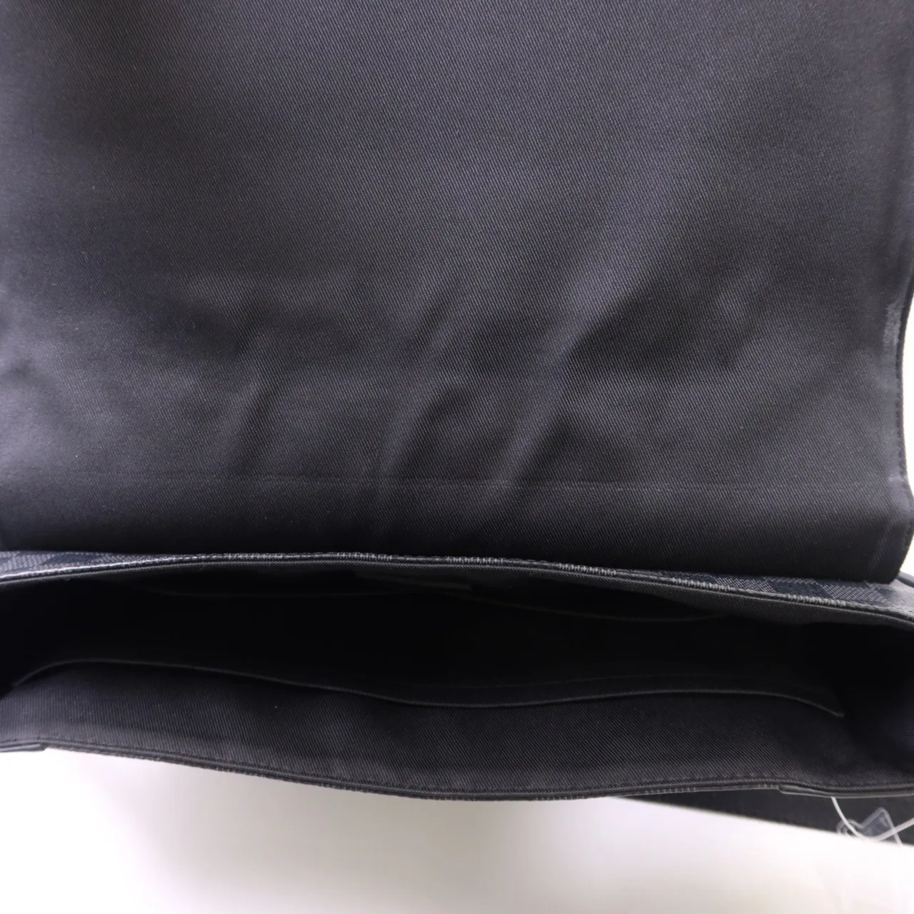 LOUIS VUITTON District N41029 肩背包 塗層帆布 黑色 / Black 塗層帆布 中古品A - 縮圖 16