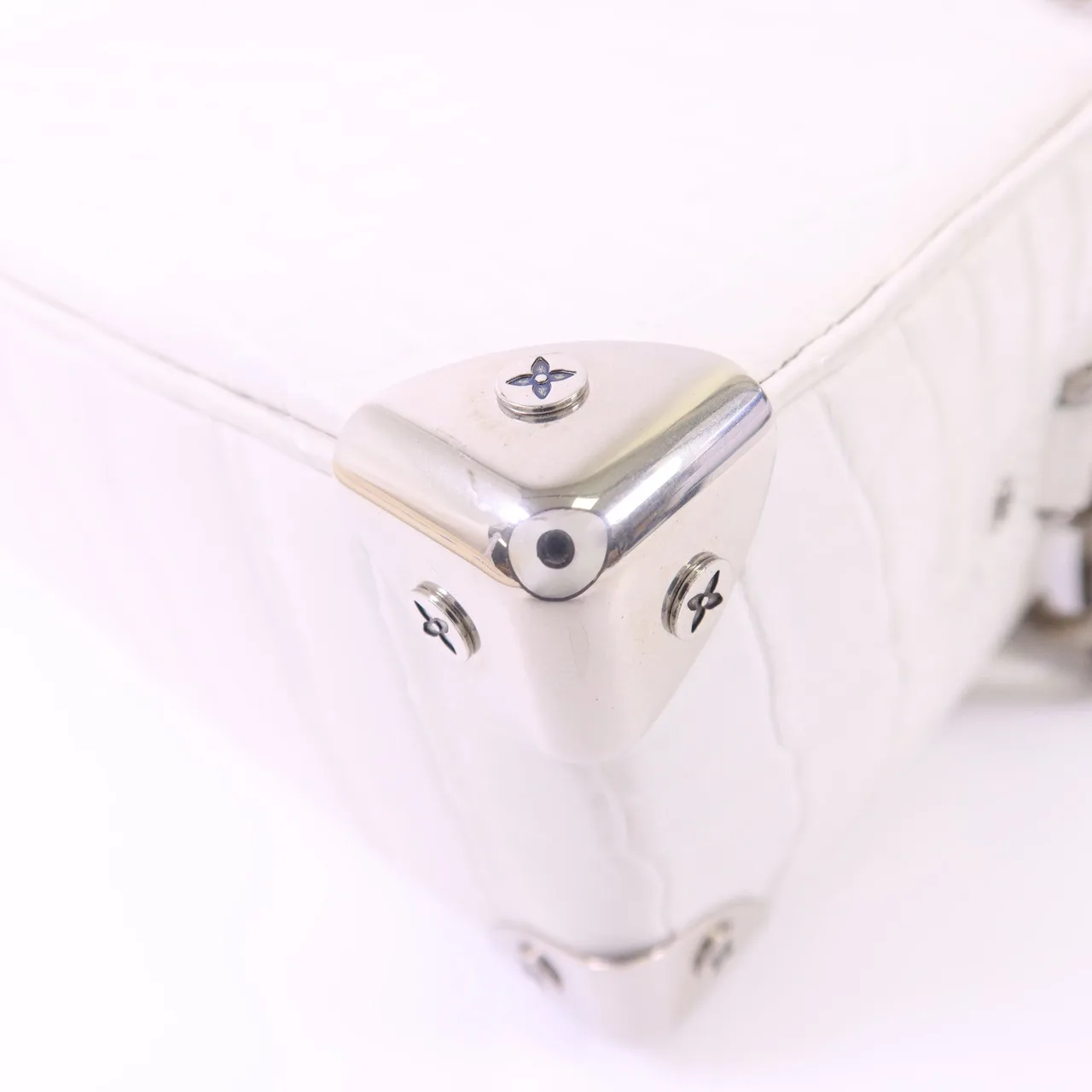 LOUIS VUITTON Soft Trunk N98495 肩背包 x Crocodile Skin 白色 x Crocodile Skin 中古品B - 縮圖 12