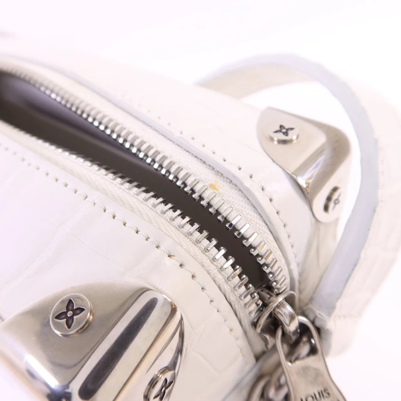 LOUIS VUITTON Soft Trunk N98495 肩背包 x Crocodile Skin 白色 x Crocodile Skin 中古品B - 縮圖 18