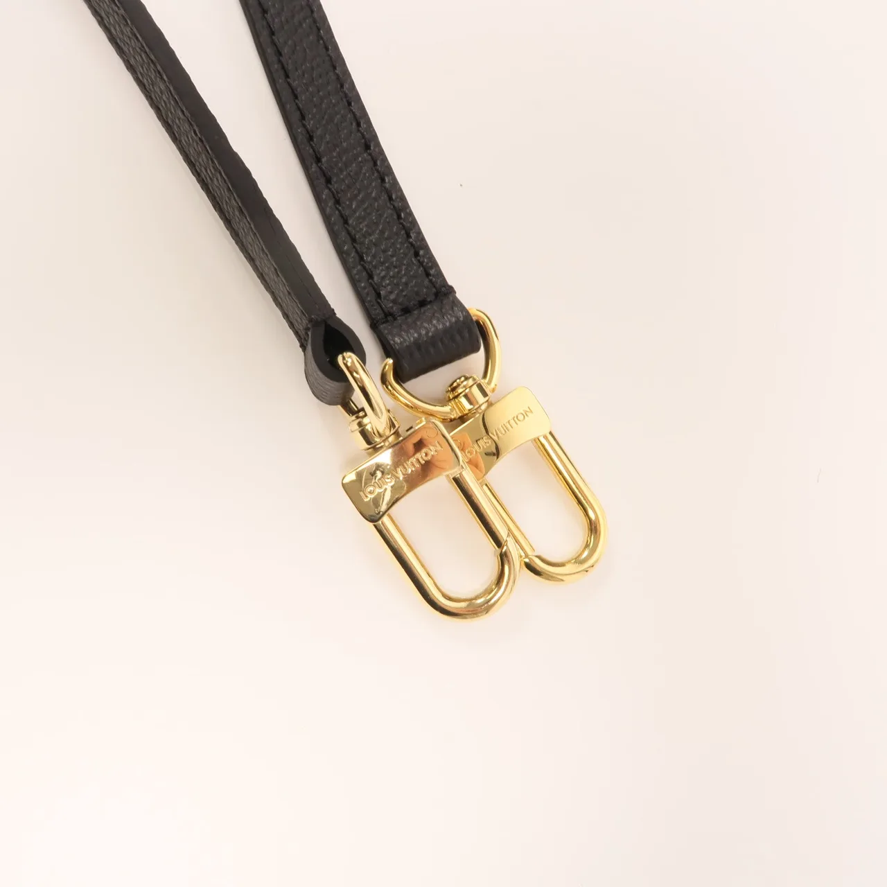 LOUIS VUITTON OnTheGo M45653 兩用包 牛皮 黑色 / Black 牛皮 中古品A - 縮圖 7