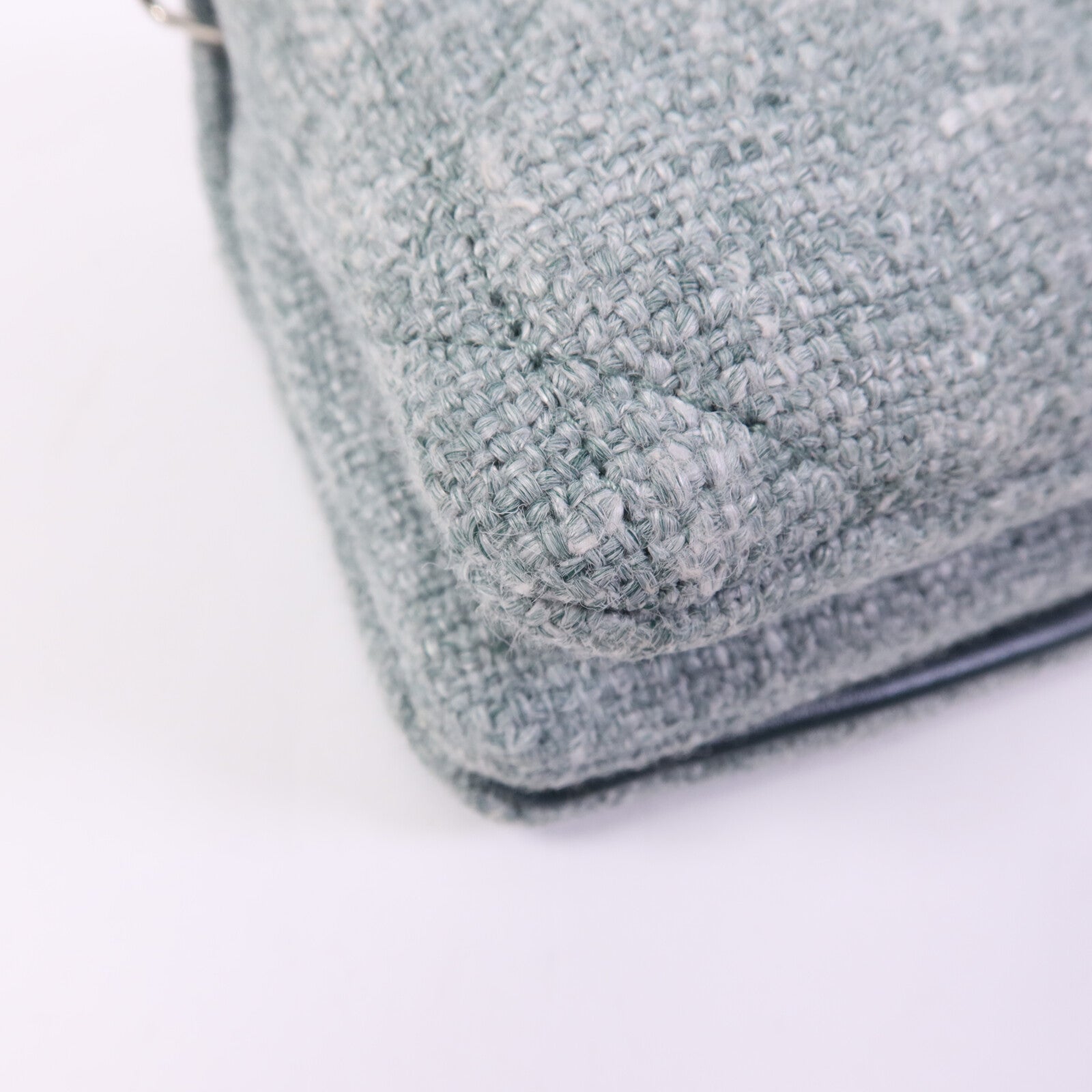 LOUIS VUITTON Shoulder Bag x Tweed 14