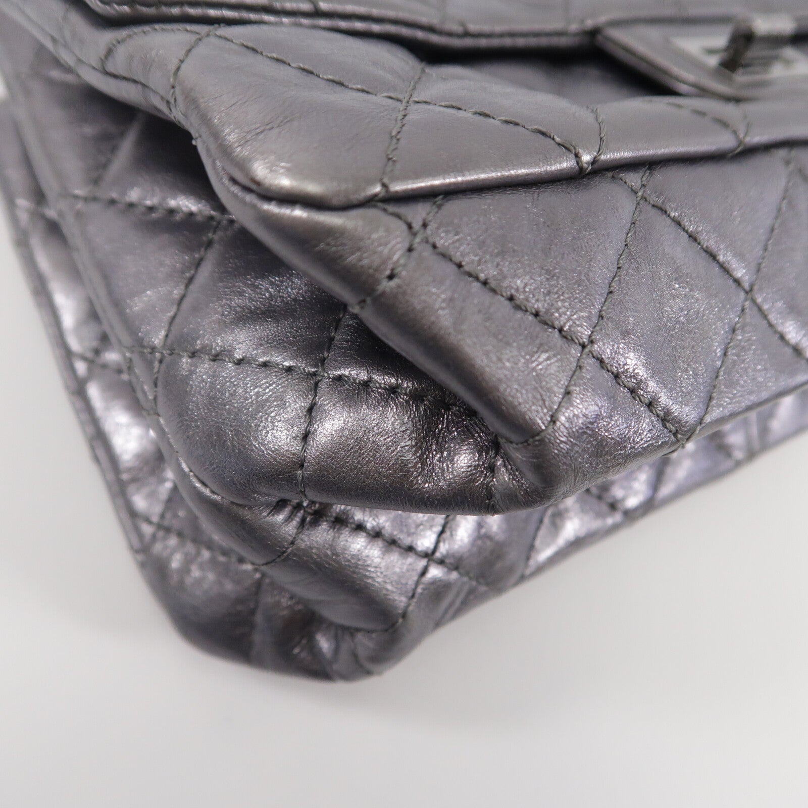 LOUIS VUITTON 2.55 Shoulder Bag Calfskin 12