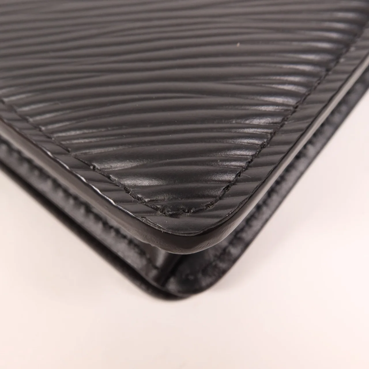 LOUIS VUITTON Twist M68750 肩背包 牛皮 黑色 / Black 牛皮 中古品A - 縮圖 11