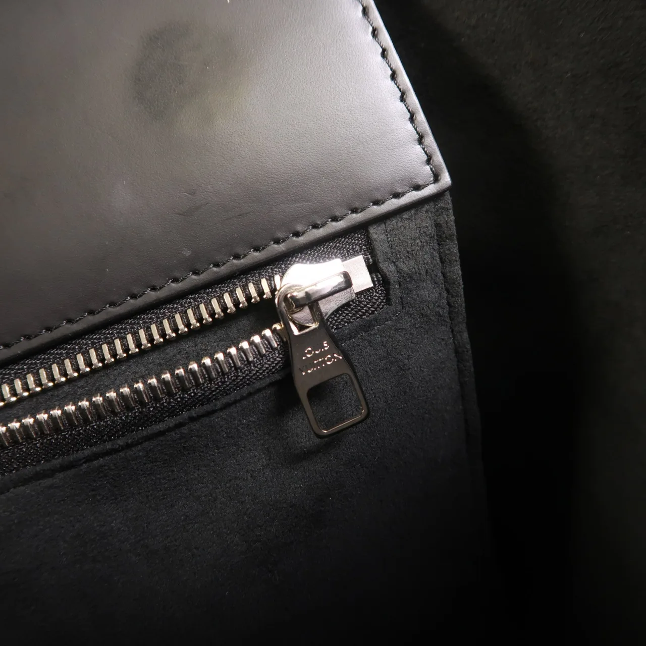 LOUIS VUITTON M50803 兩用包 皮革 黑色 / Black 皮革 中古品A - 縮圖 14