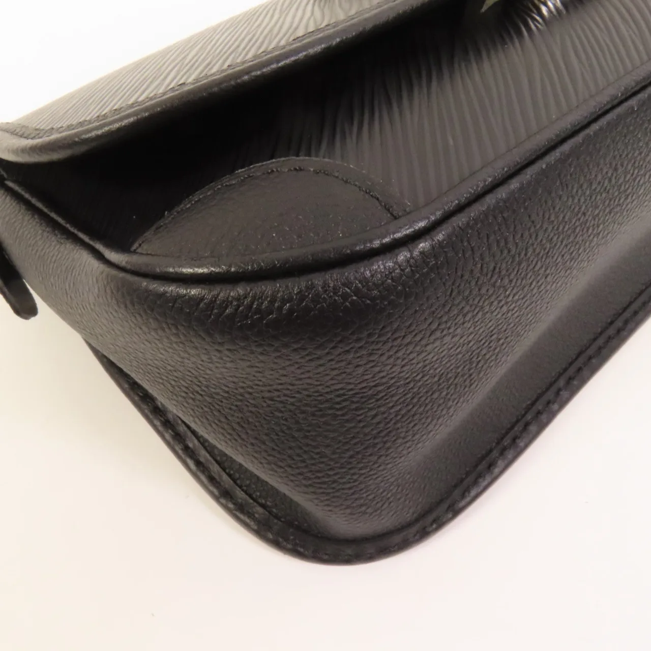 LOUIS VUITTON Buci M59386 Shoulder Bag Calfskin 黑色 / Black Calfskin Rank A - Thumbnail 13