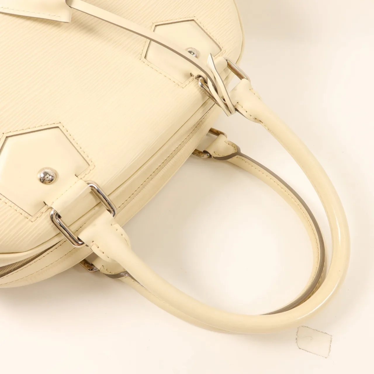 LOUIS VUITTON Montaigne M5932J Handbag Calfskin 白色 / Ivory Calfskin Rank B - Thumbnail 8
