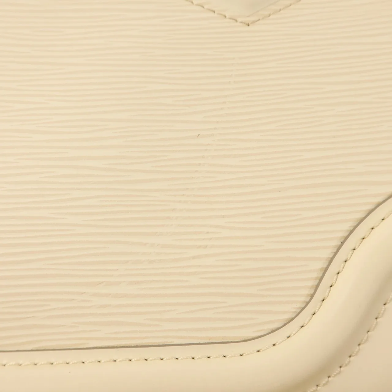 LOUIS VUITTON Montaigne M5932J Handbag Calfskin 白色 / Ivory Calfskin Rank B - Thumbnail 18