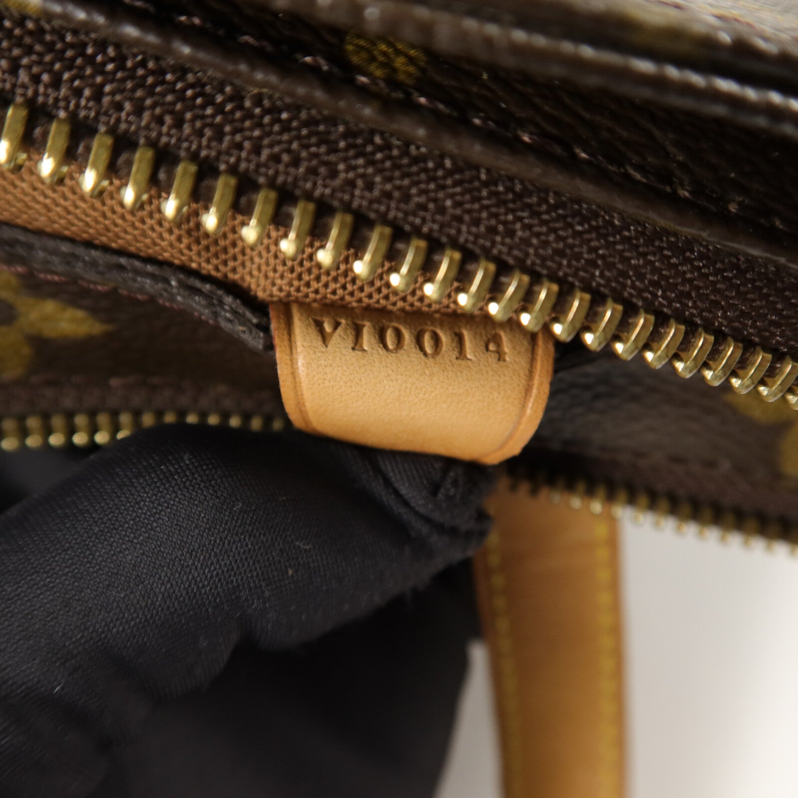LOUIS VUITTON M51148 Shoulder Bag Coated Canvas 8