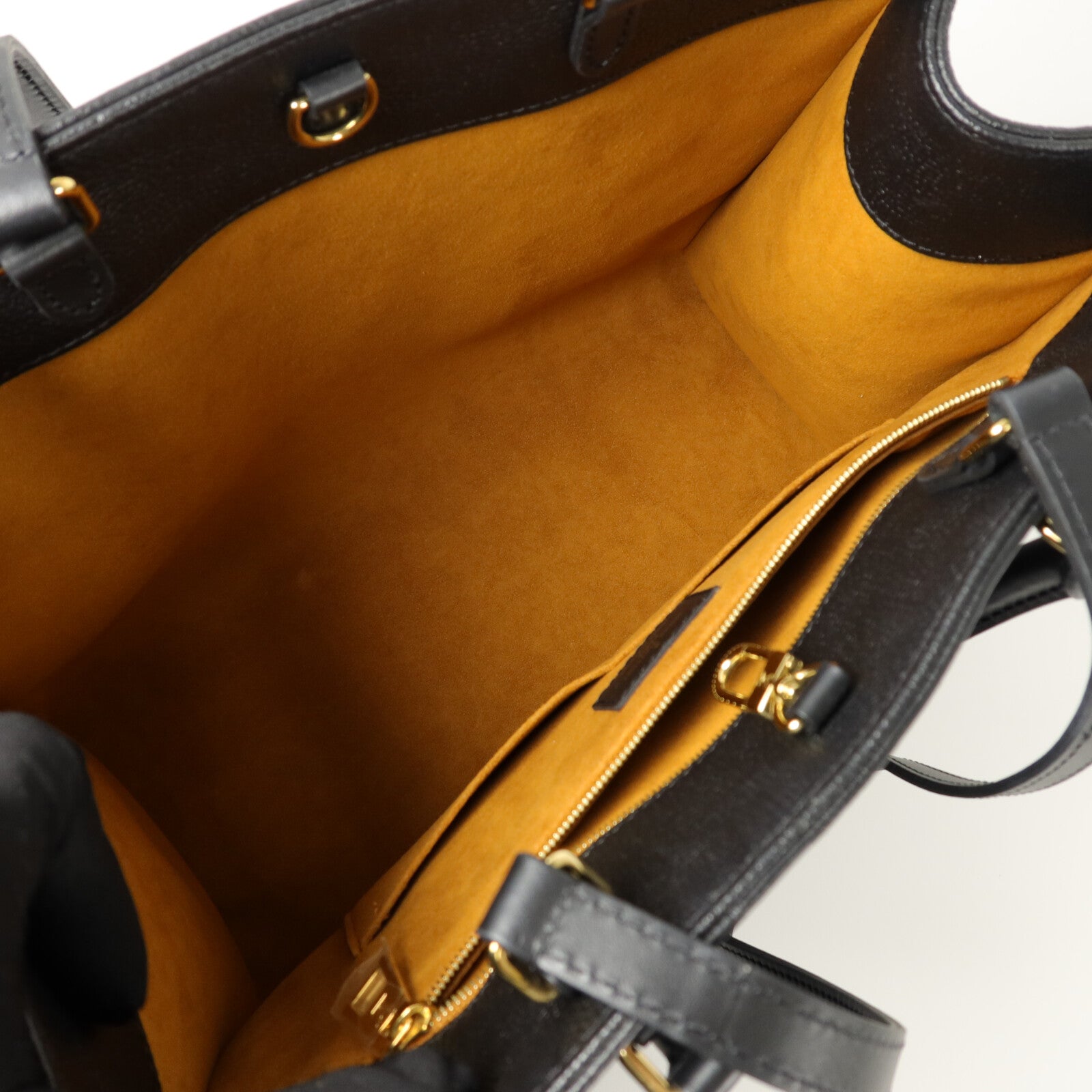 LOUIS VUITTON OnTheGo M45595 2-Way Bag Calfskin 5