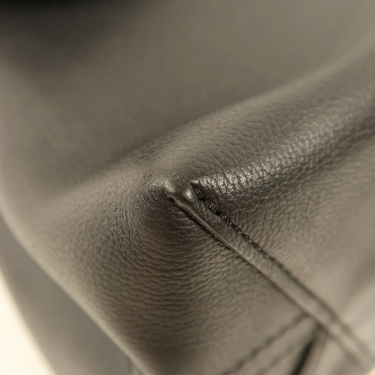 LOUIS VUITTON M51989 兩用包 牛皮 黑色 / Black 牛皮 中古品A - 縮圖 7