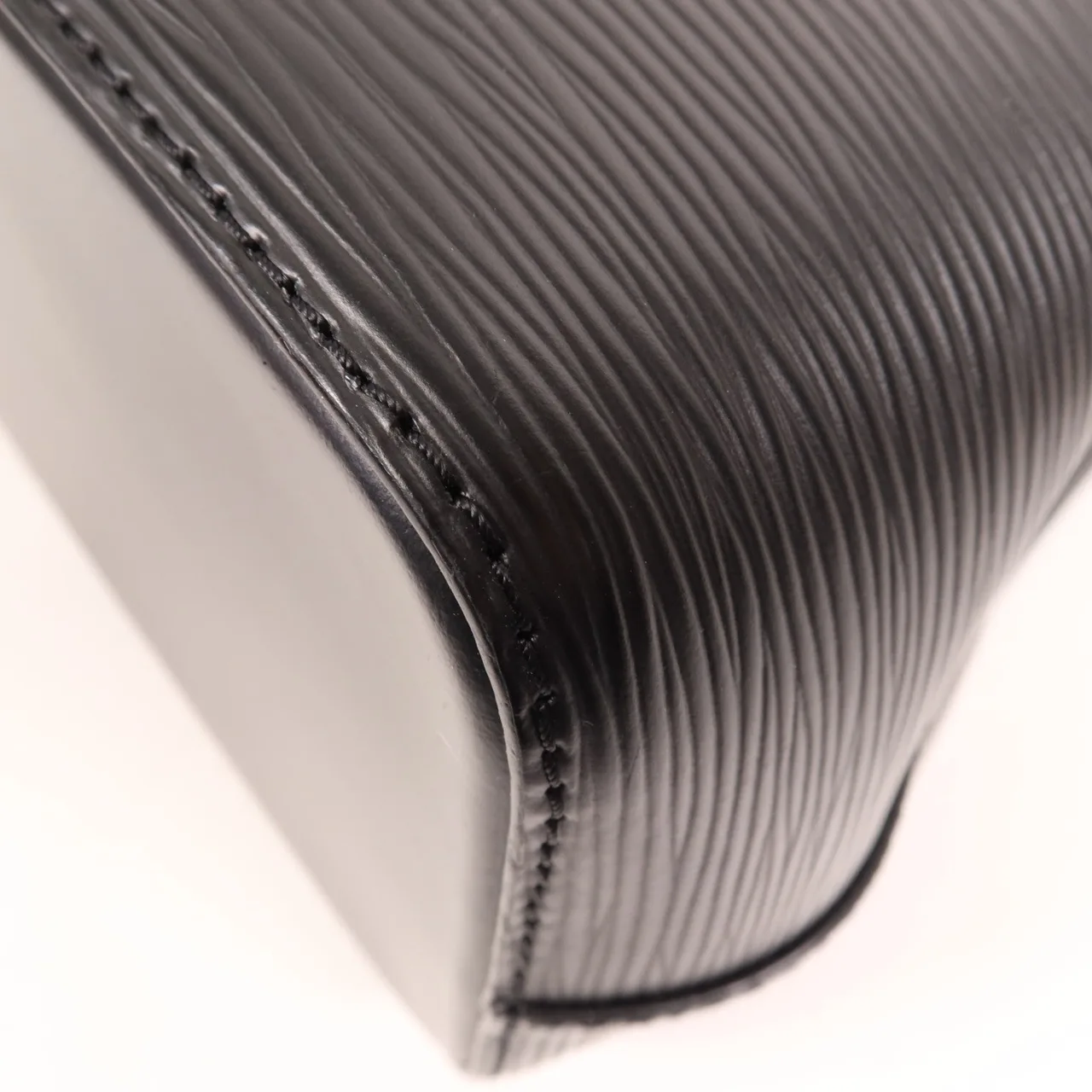 LOUIS VUITTON NeoNoe M52853 兩用包 牛皮 黑色 / 紅色 / Black/Blue 牛皮 中古品A - 縮圖 8